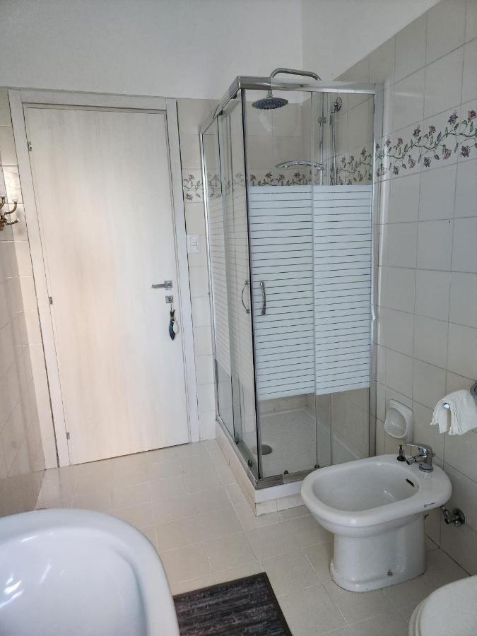 Appartement Chez Nous à Rome Extérieur photo